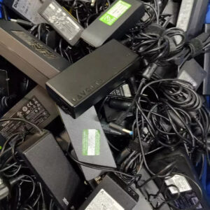 ** JOB LOT ** 50 x Laptop / Laptop Style Adapters ** JOB LOT **