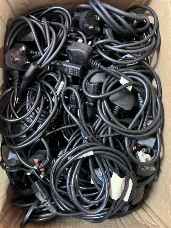 ** JOB LOT ** 50 x Power Mains PC Kettle Cable Lead 3 Pin IEC C13 TV's. USED