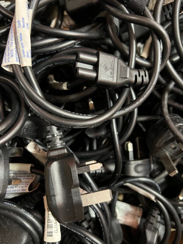 ** JOB LOT * 10 - 50 X UK 3 Pin Power Cord C5 Clover Leaf Power Cable - Image 3