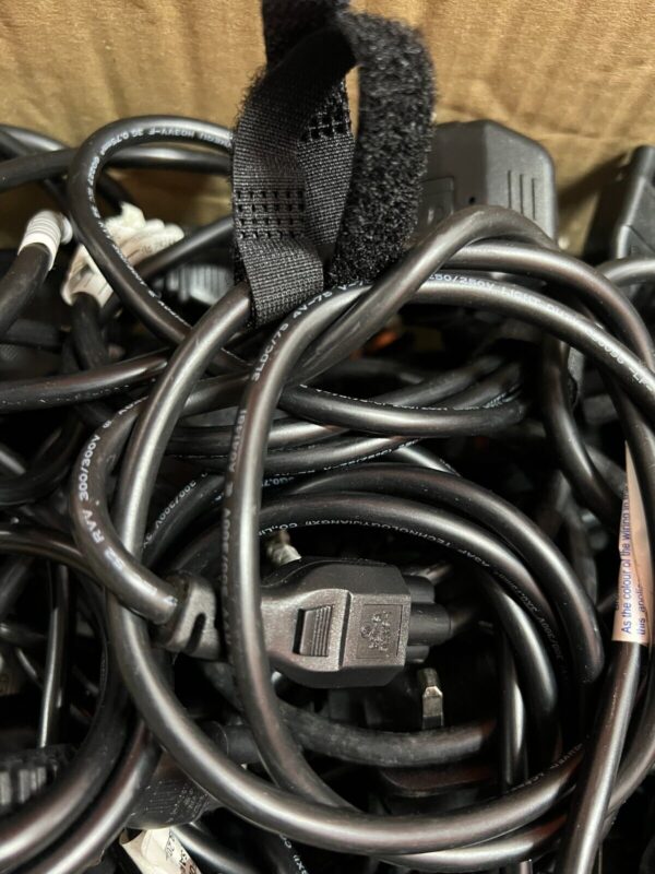 ** JOB LOT * 10 - 50 X UK 3 Pin Power Cord C5 Clover Leaf Power Cable - Image 5