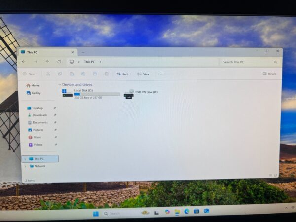 Dell OptiPlex 3050 AIO Intel i3-7100T 8GB RAM 256GB SSD Win11 Pro 19.4" | WiFi - Image 4