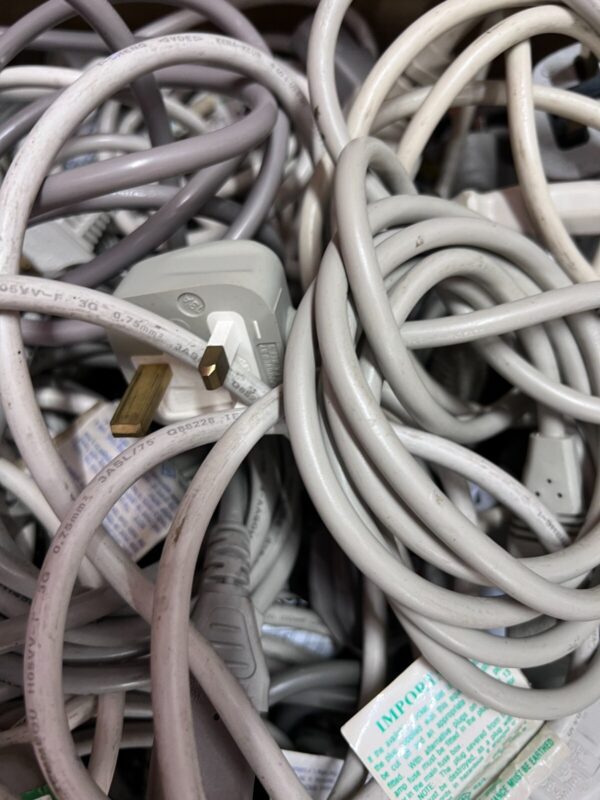* JOB LOT *  10 - 200 X Power Mains Cord PC Kettle Cable Lead UK 3 Pin  C13 TV's - Image 12