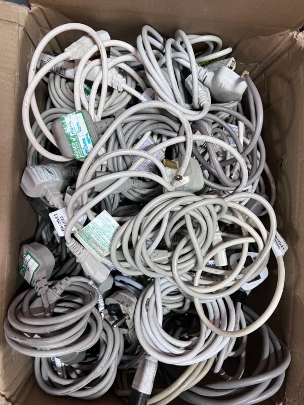 * JOB LOT *  10 - 200 X Power Mains Cord PC Kettle Cable Lead UK 3 Pin  C13 TV's - Image 13