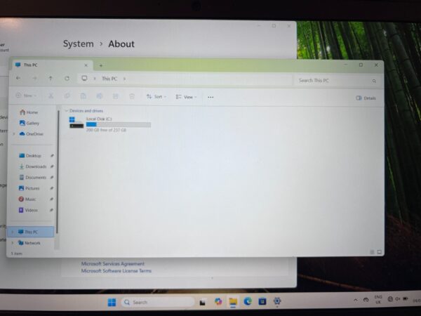 Dell Latitude 3520 FHD 15.6" i5-1135G7 Quad Core 16GB 256GB Windows 11 Laptop - Image 4