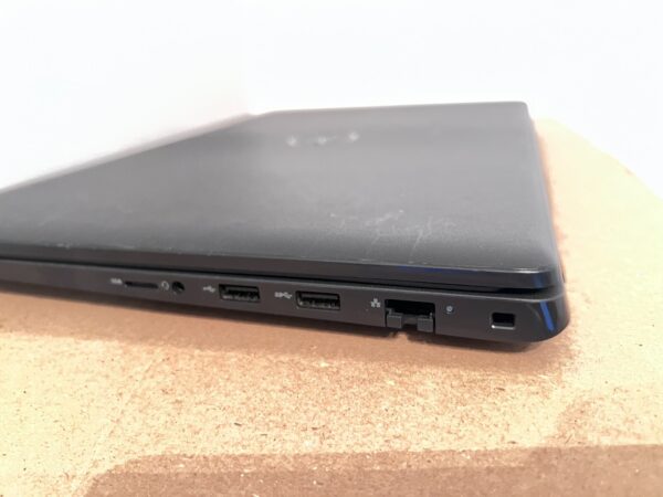Dell Latitude 3520 FHD 15.6" i5-1135G7 Quad Core 16GB 256GB Windows 11 Laptop - Image 8